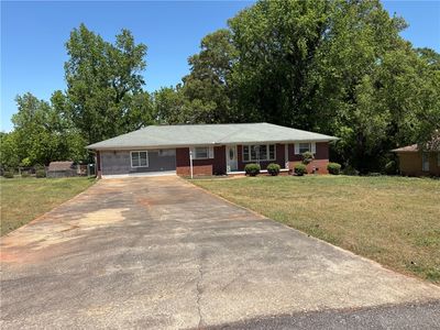 403 Brook Forest Dr