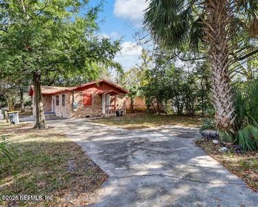 1004 W 26TH Street