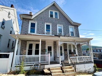 222 Ochre St