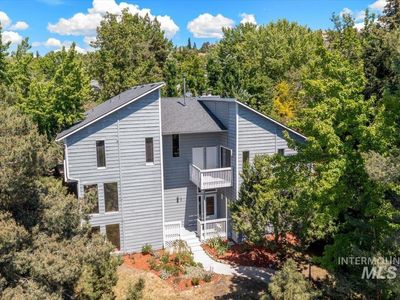 2468 E Roanoke Dr