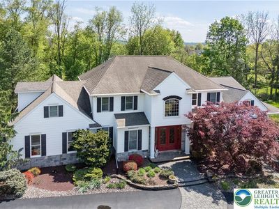 4450 Pond View Ct