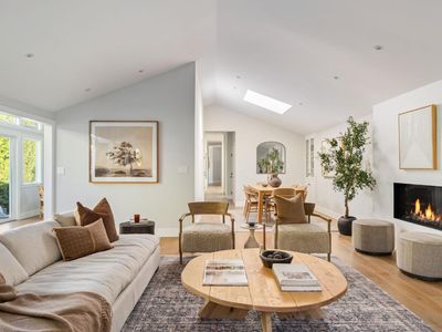47 Redwood Drive