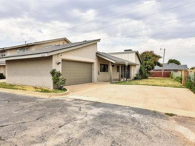 10100 Hefner Village Ter