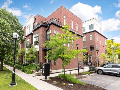 414 N Main St APT 16