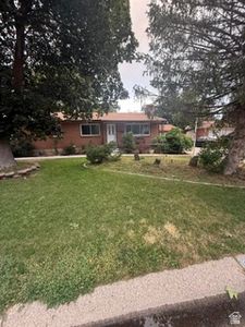 7112 S 2780 E