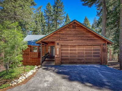 12474 Lakeview Ct