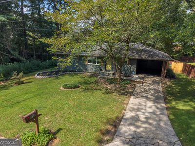 610 Oriole Dr SE