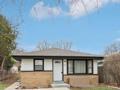 4731 North 89th STREET