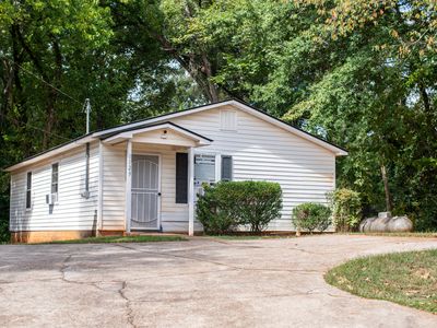 1129 W College Ext