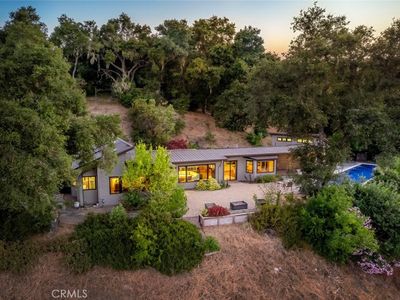 3561 Ridge Rd