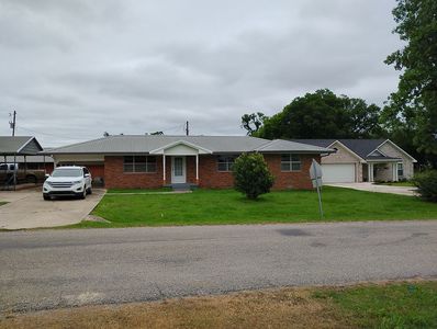 219 Main St