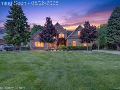 45907 Riviera Dr