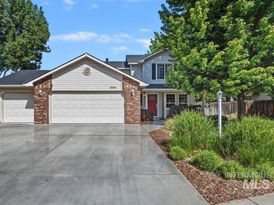 8554 W Orbit Dr
