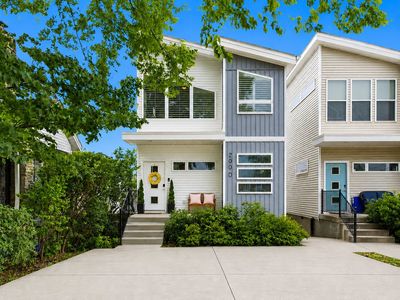 200D Sunset Dr
