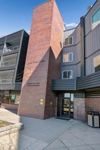 1 W Lake St APT 406
