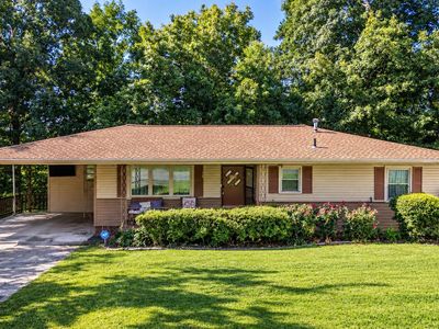 345 Lawrence Dr