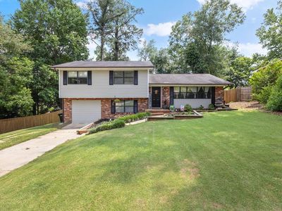 3838 Lyn Dr
