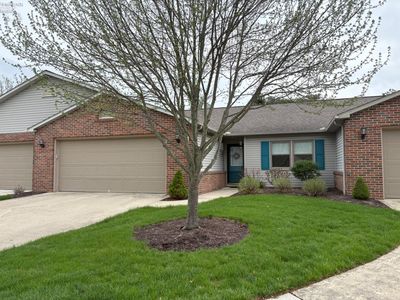 Property at 2 Ridgewood Dr, Norwalk, OH