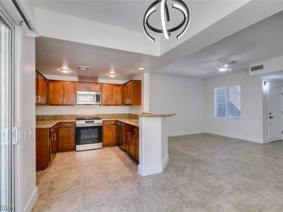 6868 Sky Pointe Dr Unit 1038