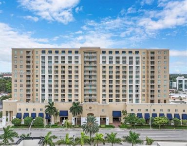 117 NW 42nd Ave APT 602