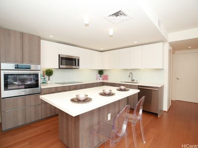 888 Kapiolani Blvd #2003