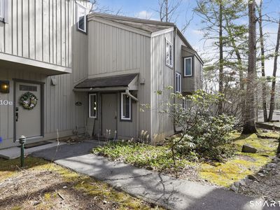 10 Talcott Gln Road #F