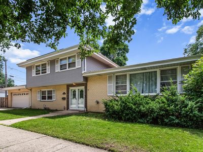 1525 Elm St