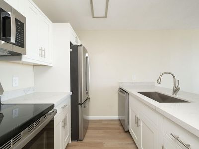 3312 Northside Dr APT 504