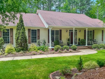 734 Crystal Forest Dr