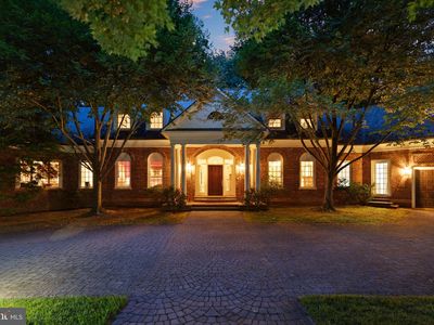 8541 Old Dominion Dr
