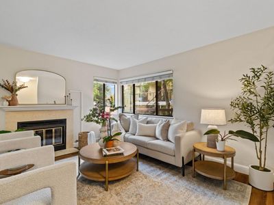 461 Northlake Dr APT 25