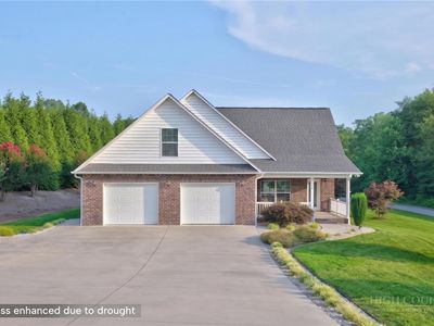 100 Rivercliff Drive