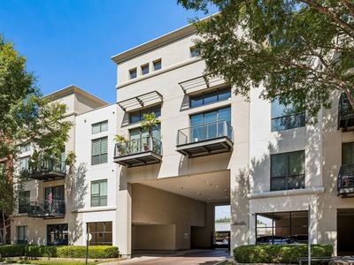 4605 Cedar Springs Rd APT 218