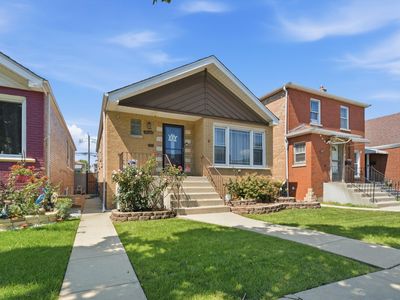 6038 S Komensky Ave