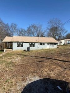 306 Saint Clair St SE