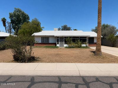 3314 E CLARENDON Avenue