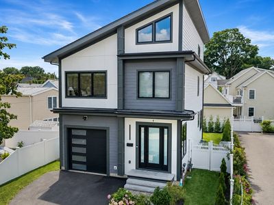 8 Gardner St
