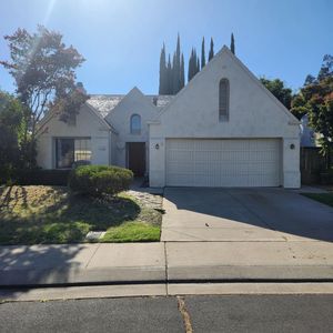 1155 Sonora Ave