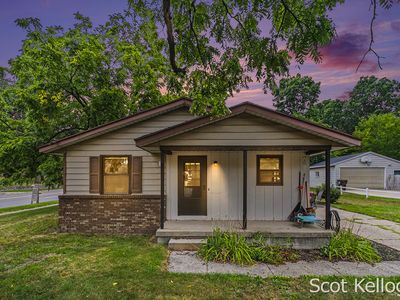 3822-3824 Burlingame Ave SW
