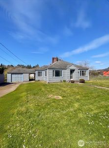 405 Willapa Avenue
