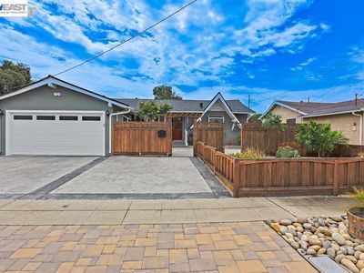 8278 Juniper Ave