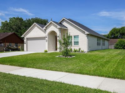 2303 Cunningham Dr