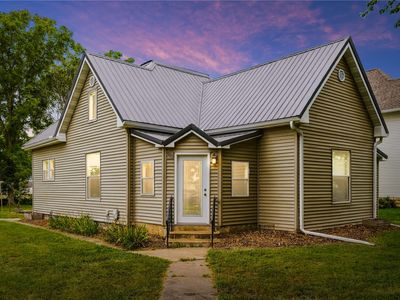 Property at 103 E Broadway St, Stanwood, IA