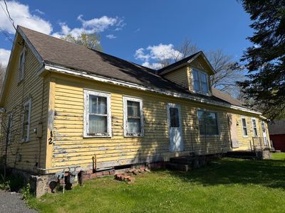 842 Church St