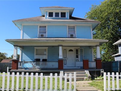 1163 Selma Rd