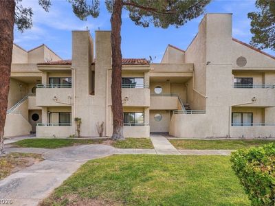 830 N Sloan Ln APT 202