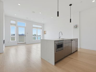 20 W 5th St #5D