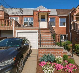 9805 Seaview Ave FLOOR 2