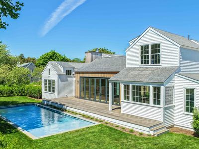2 Lexington Avenue