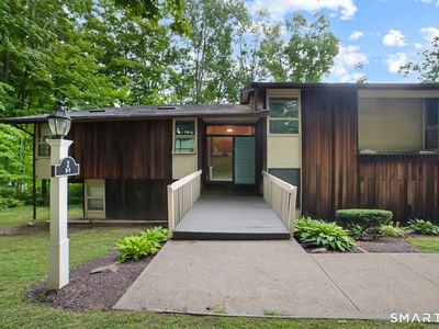 2-F Country Squire Drive #2F